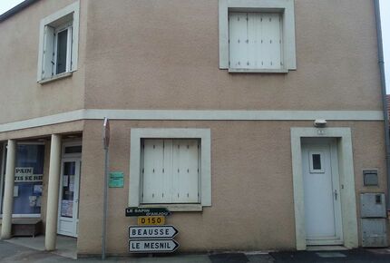 Maison ST QUENTIN EN MAUGES